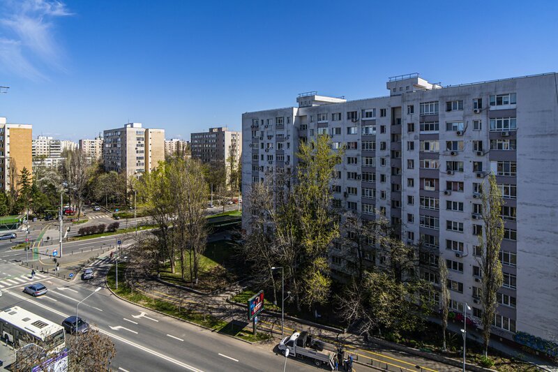 Metrou Raul Doamnei, 2 camere de inchiriat, mobilat modern, totul nou,